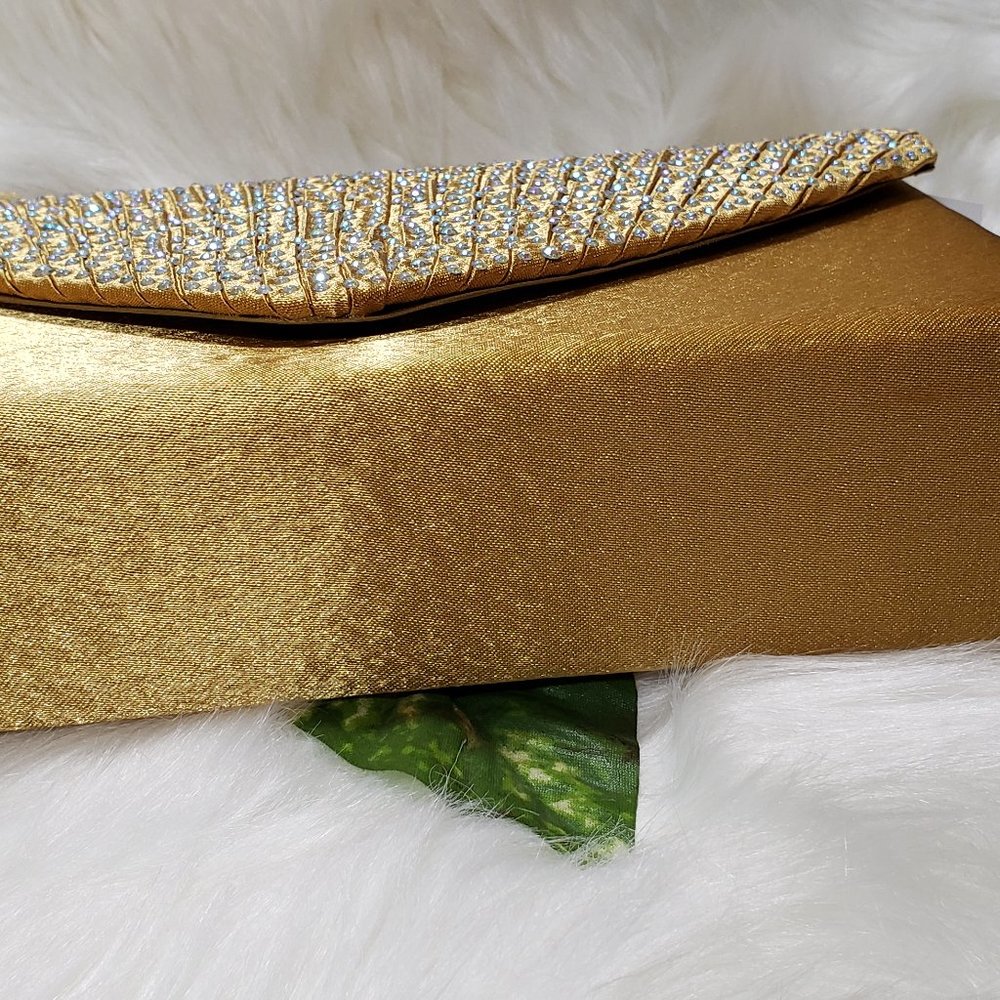Sleek Stylish Formal Clutch - Picture 6 of 9